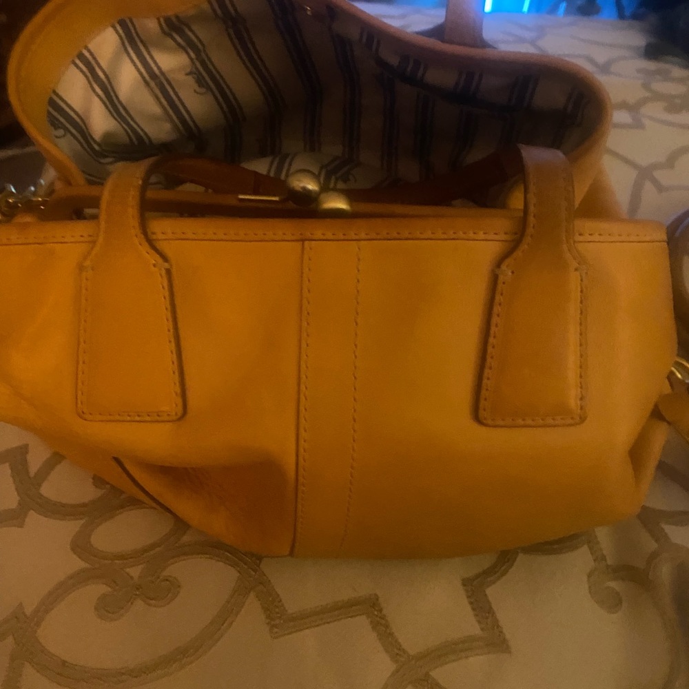 Used Coach bag - Picture 2 of 12
